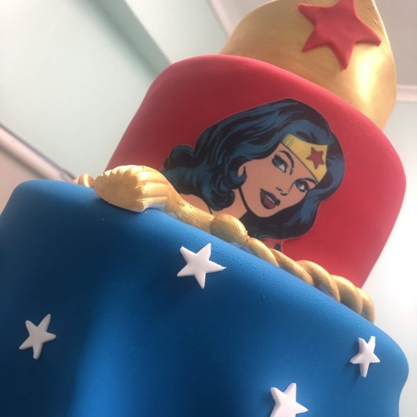 Wonderwoman Cake