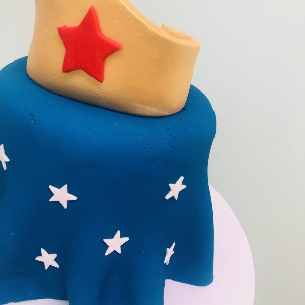 Single Wonder Woman Cake